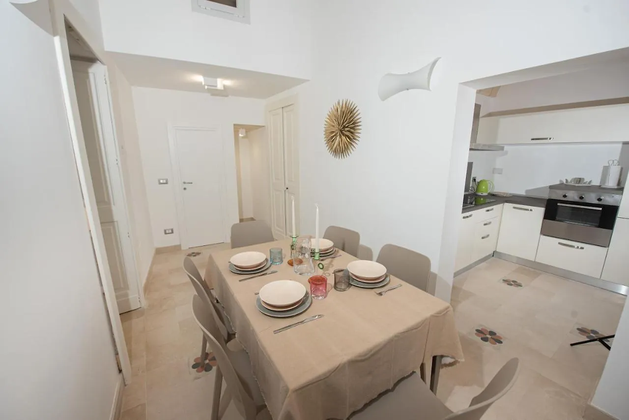 דירות Lecce Santa Chiara Terrace Piano Rialzato 0*,  איטליה